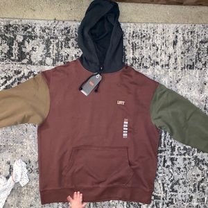 NWT Levi’s Novelty Hoodie LARGE